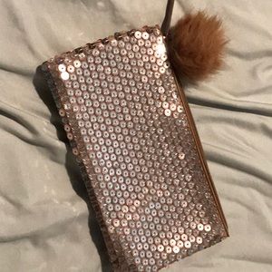 🎀🛍bundle and save Mac cosmetic bag